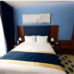 Baniyas Plaza Hotel Apartments