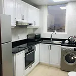 Baniyas Plaza Hotel Apartments
